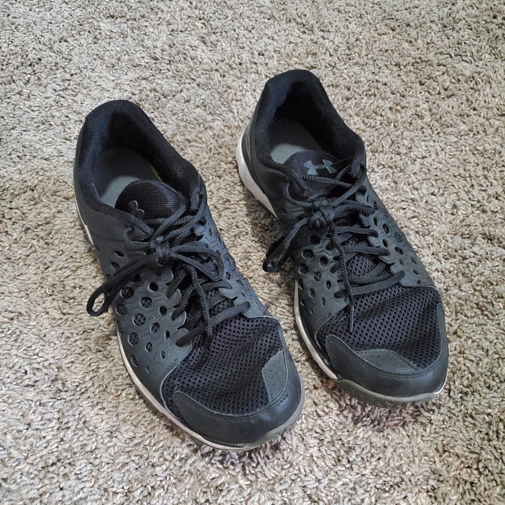 Under Armour Running Shoe Size 13